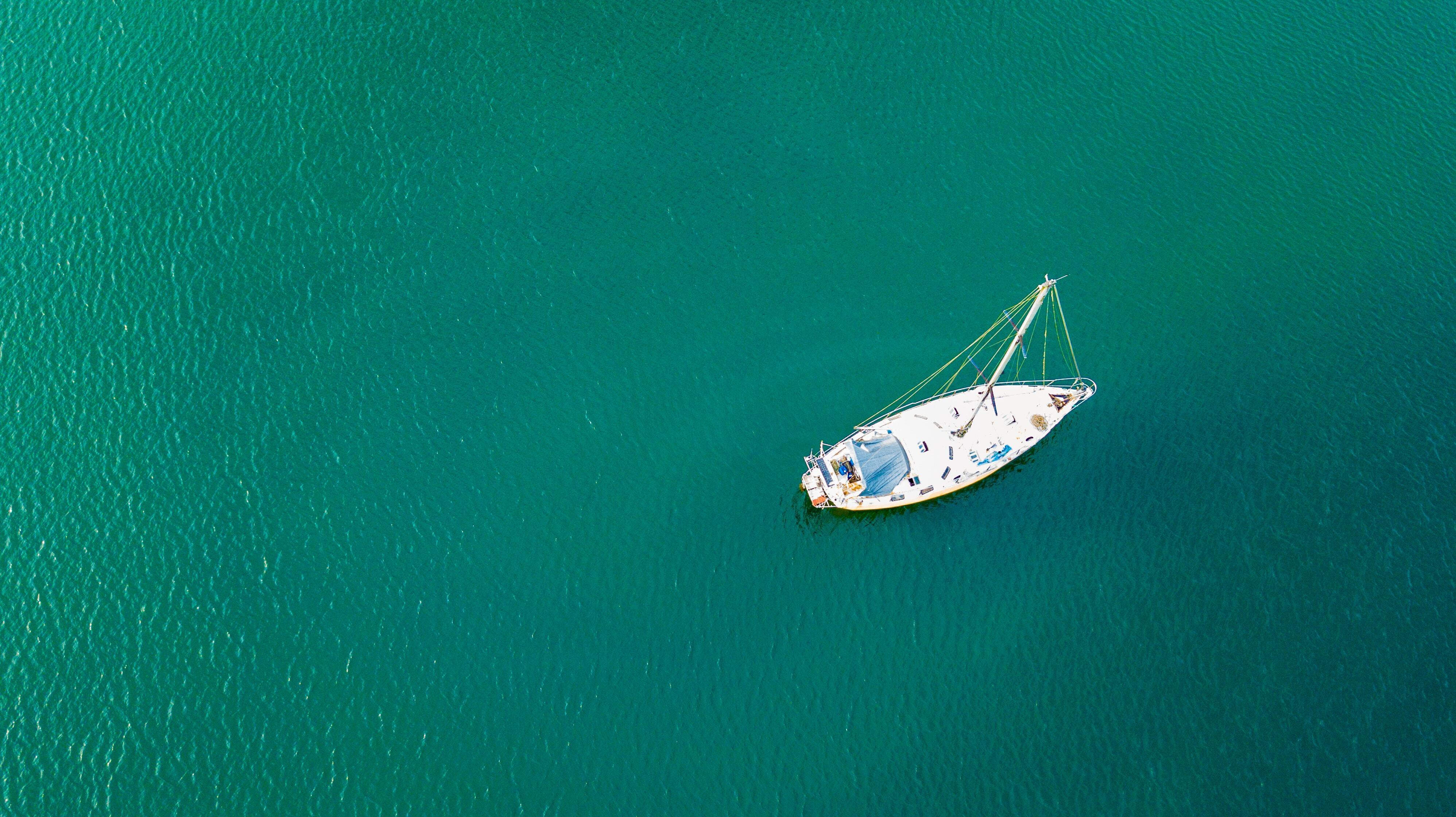 aerial-view-bird-s-eye-view-boat-910154.jpg